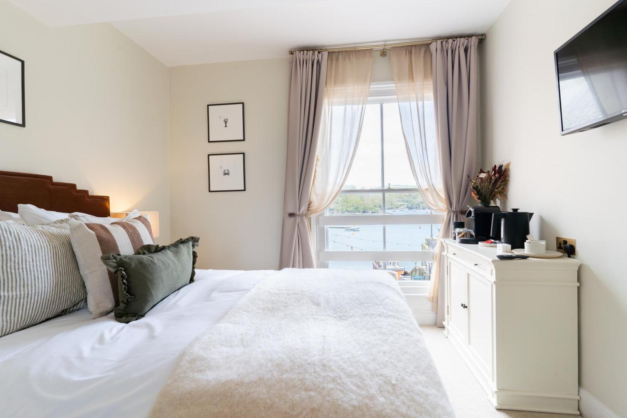 Hotel The King 4*